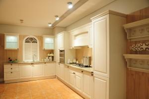 Tủ bếp gỗ công nghiệp