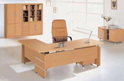 Bàn Hòa Phát hiện đại