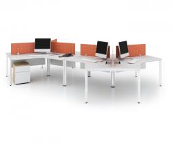 Bàn làm việc nhân viên nên có vật trang trí gì?