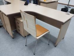 Sắp xếp bàn làm việc chữ L hiệu quả - Nội thất Hòa Phát