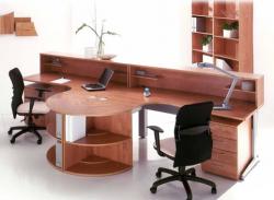 Hướng bố trí bàn làm việc văn phòng phù hợp cho người mệnh mộc