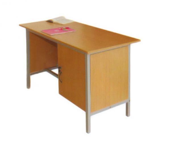 Bàn giáo viên BGV103