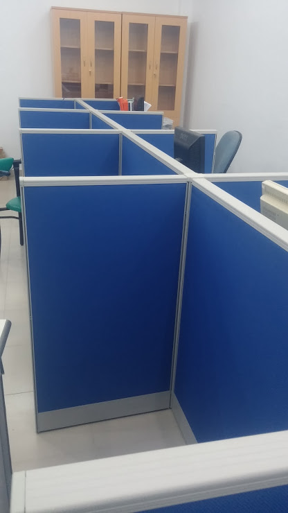 Vách ngăn bàn nhôm nỉ VNNN-11