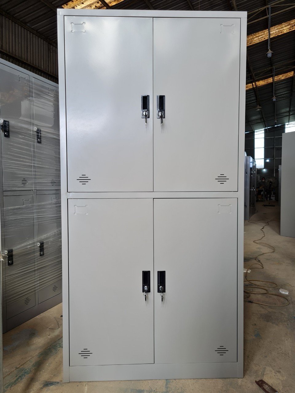 Tủ sắt hồ sơ hàn liền 4 khoang