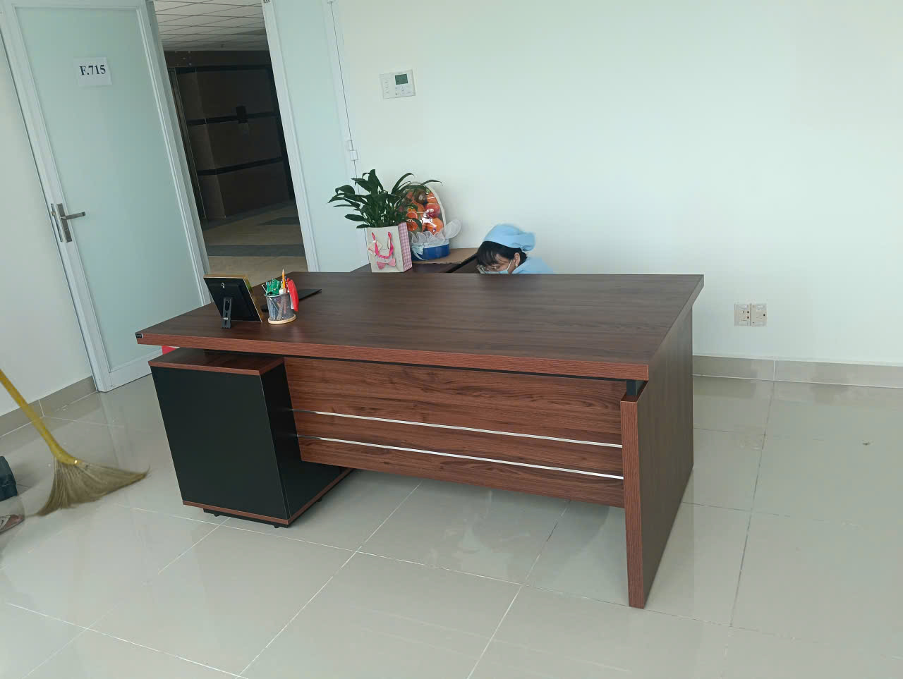 Bàn giám đốc Luxury LUXB2018V3