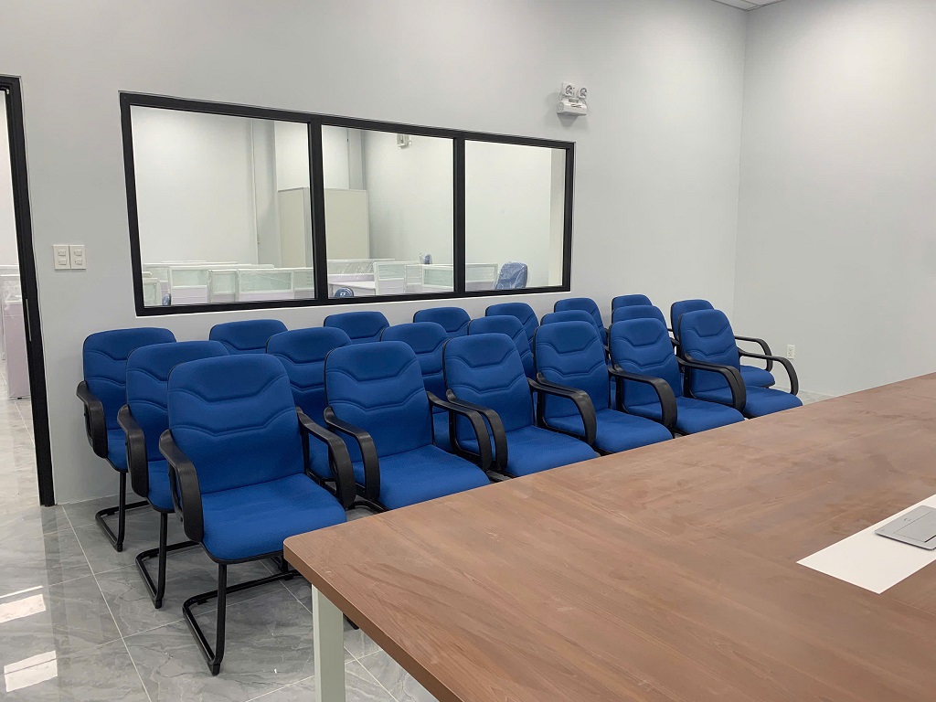 Ghế họp lưng trung SL601S