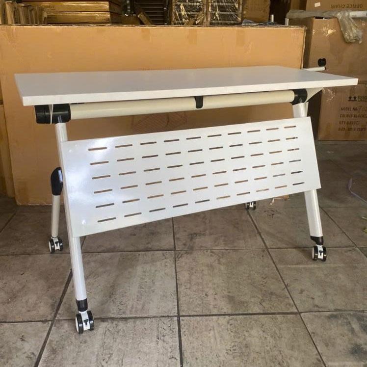 Bàn huấn luyện gấp BHLD02