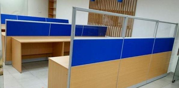 Vách ngăn bàn nhôm nỉ kính VN-01-PT