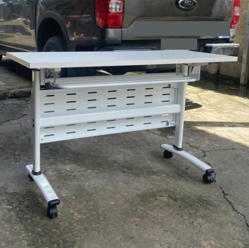 Bàn huấn luyện gấp BHLD01