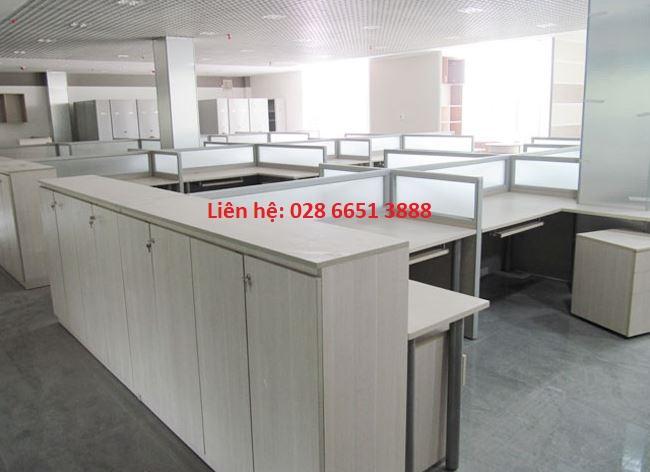 Vách ngăn bàn làm việc gỗ kính VNGK-08