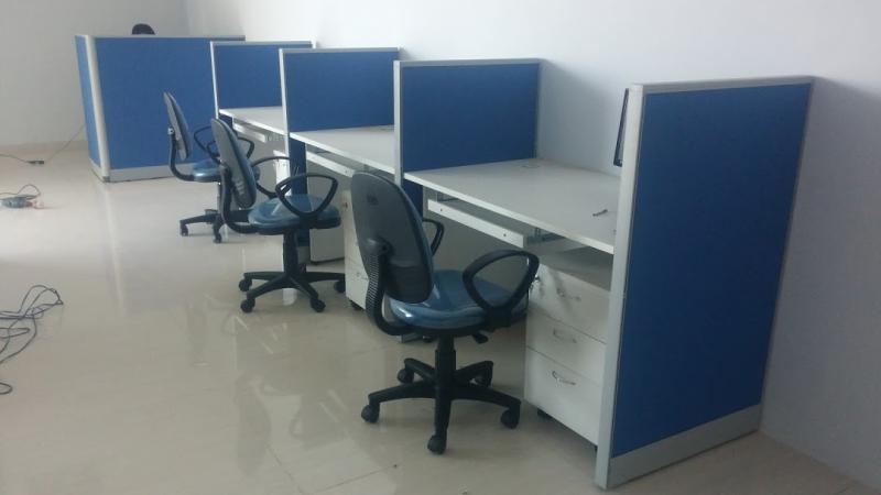 Vách ngăn bàn nhôm nỉ VNNN-11