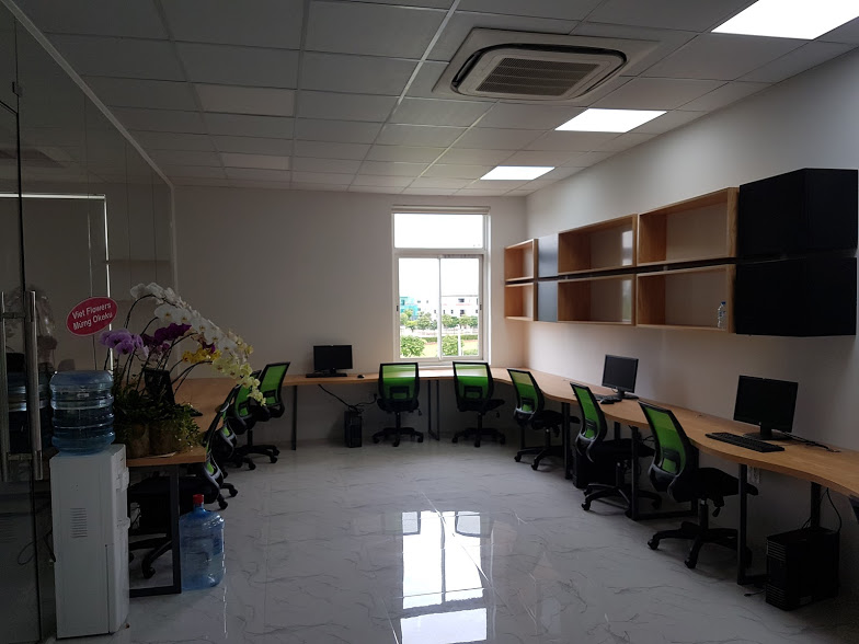 Phân phối và thi công nội thất văn phòng uy tín tại quận Phú Nhuận