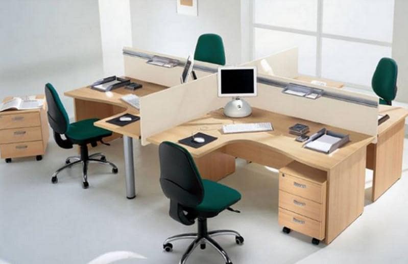 4 lý do khiến các mẫu cụm bàn làm việc 4 người được ưa chuộng