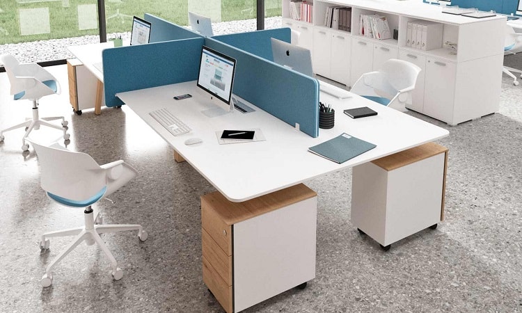 Bố trí phong thủy hài hòa đúng cách cho cụm bàn làm việc 4 người