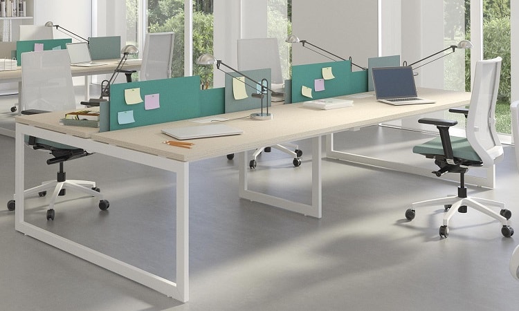 Bố trí phong thủy hài hòa đúng cách cho cụm bàn làm việc 4 người