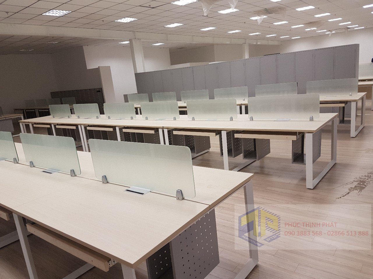 cụm bàn làm việc HRMD 007 