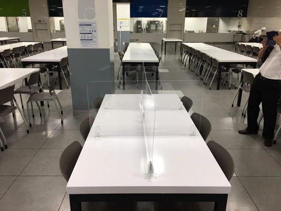 Đi tìm những loại vách ngăn văn phòng chống lây nhiễm tốt nhất cho mùa dịch