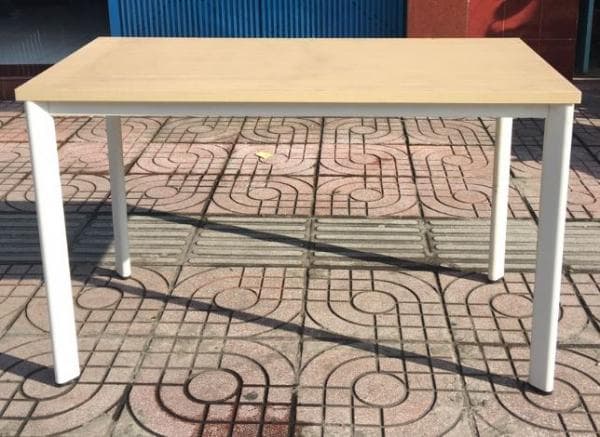 TOP 7 mẫu bàn làm việc chân sắt đẹp cho người mệnh Kim