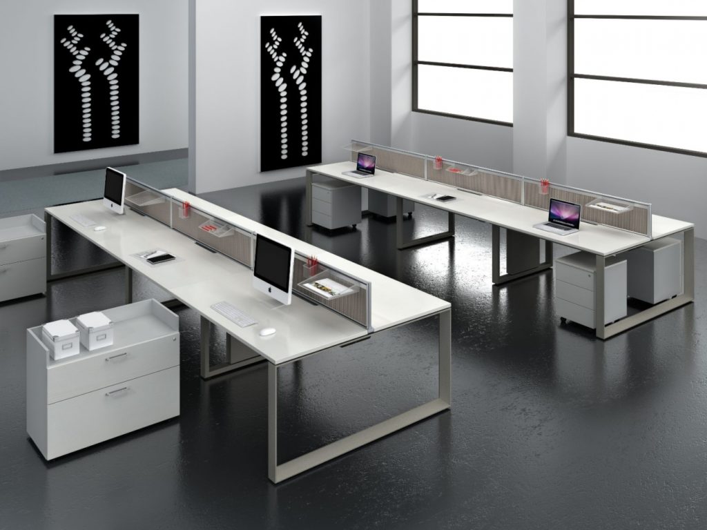 Tu-van-mua-ban-lam-viec-chan-sat-hcm