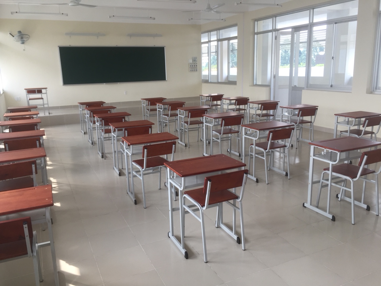 Ghế bàn học sinh 1 chỗ