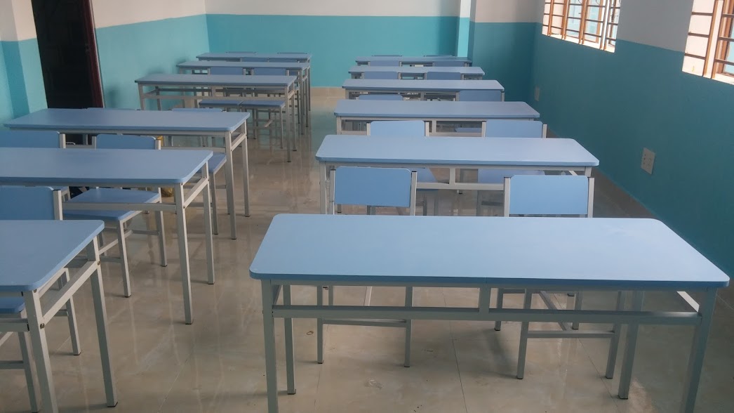bàn ghế học sinh trường học
