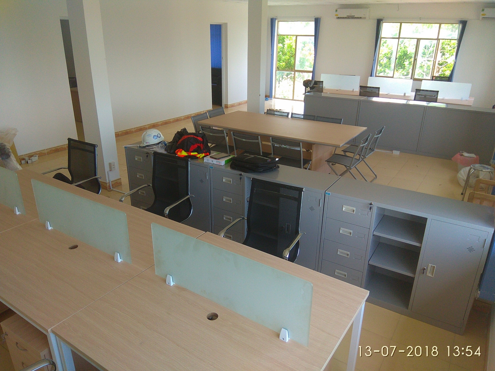 bàn ghế làm việc văn phòng