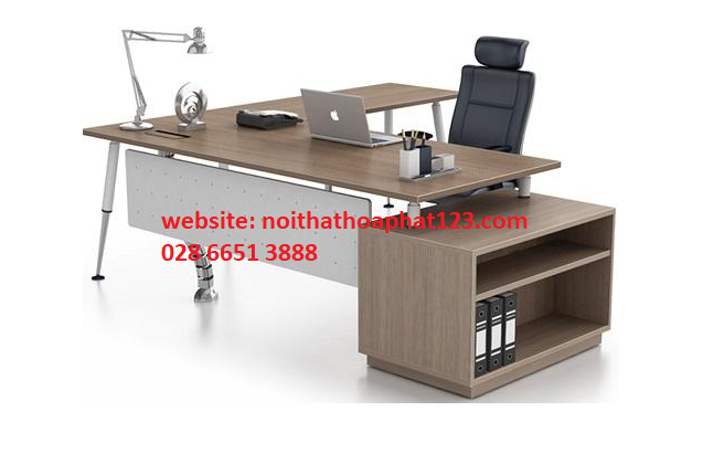 ban-giam-doc-HRL-HL2