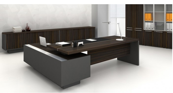 ban-giam-doc-hien-dai