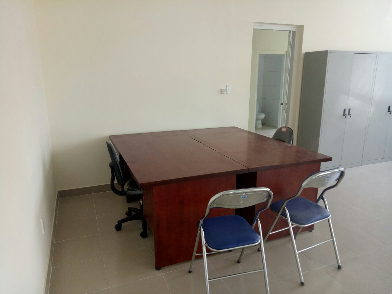 ban họp văn phòng