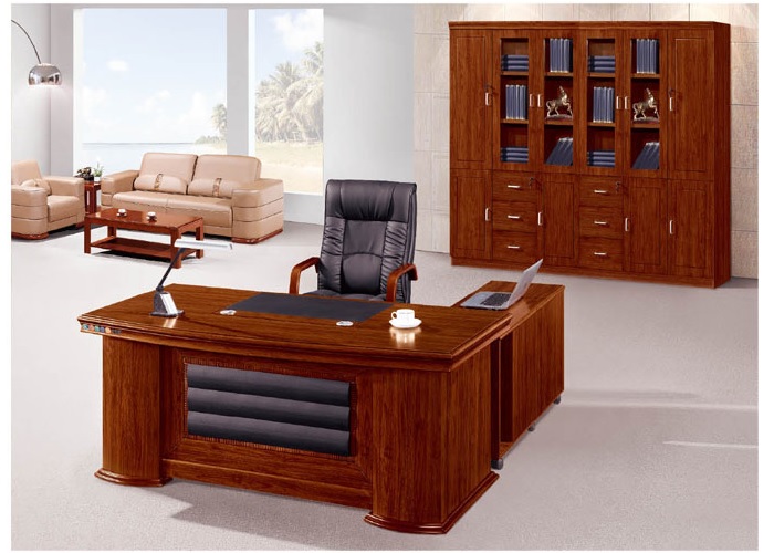 bàn làm  việc bằng gỗ và cách khắc phục