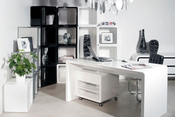 bố trí bàn làm việc mệnh kim