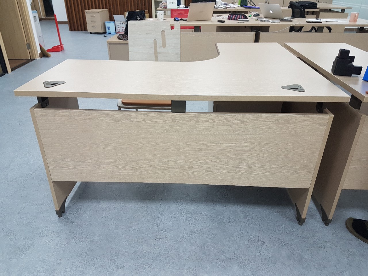 bàn làm việc chữ L hòa phát