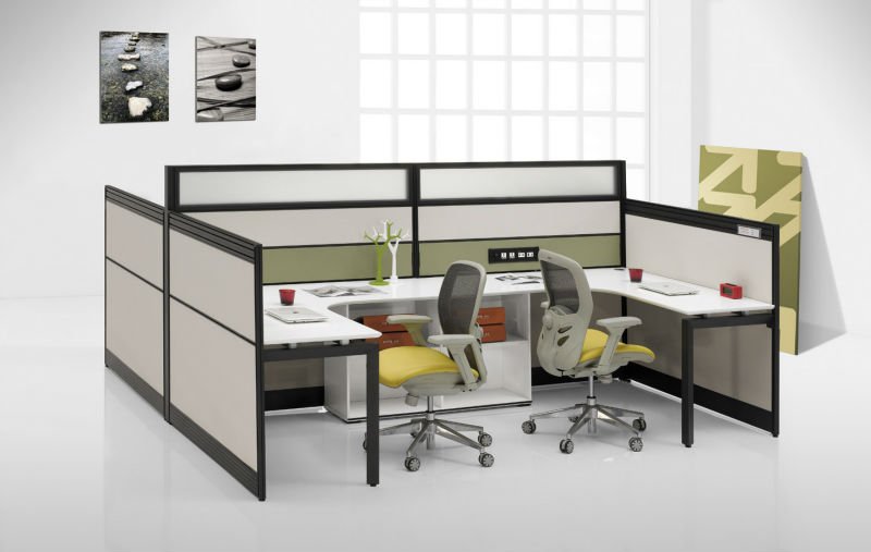 bàn làm việc có vách ngăn