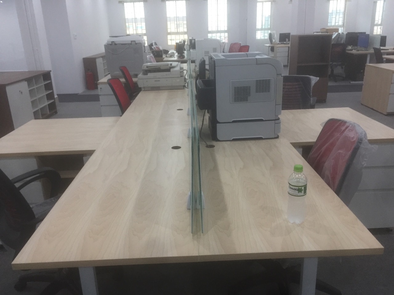 bàn làm việc dài tphcm