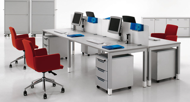 bàn làm việc độc đao