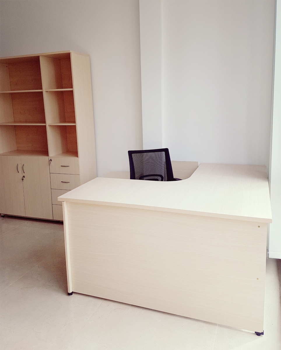 bàn làm việc go viet