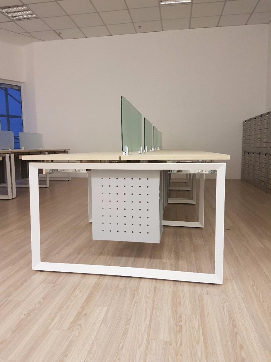 bàn làm việc hòa phát hcm