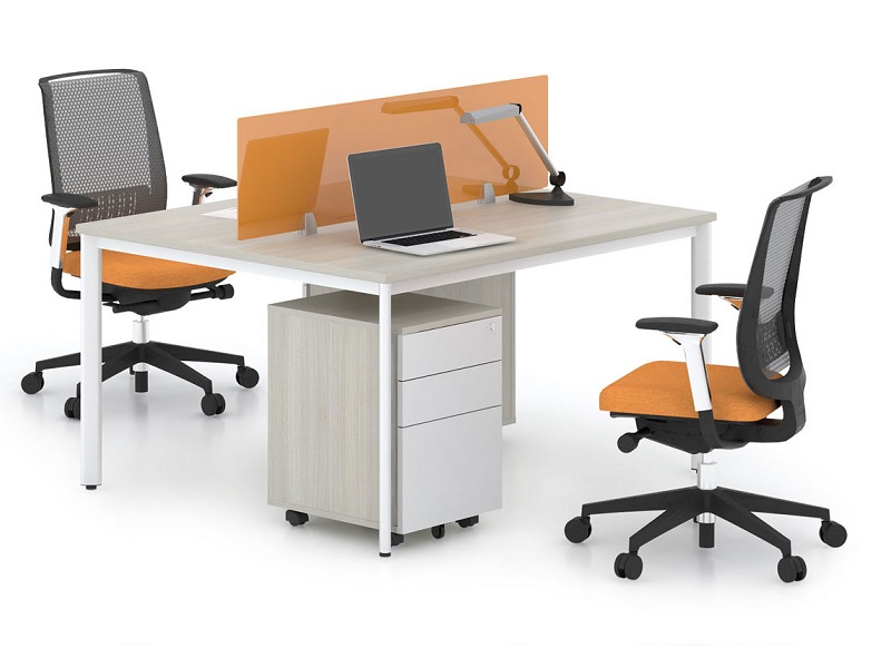 bàn làm việc thiết kế theo yêu cầu