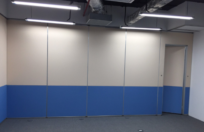 bao-gia-vach-ngan-di-dong-tphcm