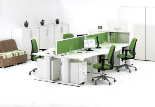 Vách ngăn bàn làm việc dùng trong setup nội thất văn phòng