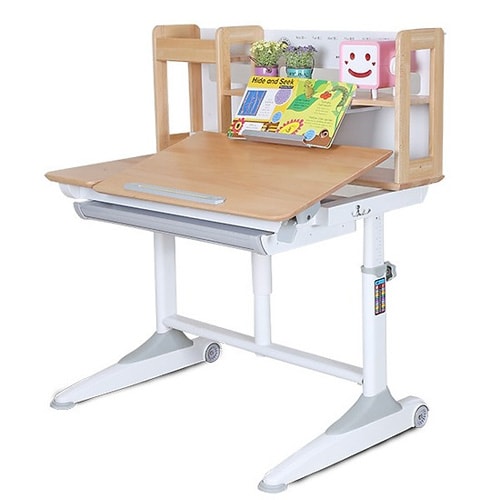 Có nên mua bàn ghế học sinh gia đình nhập khẩu từ Trung Quốc không?