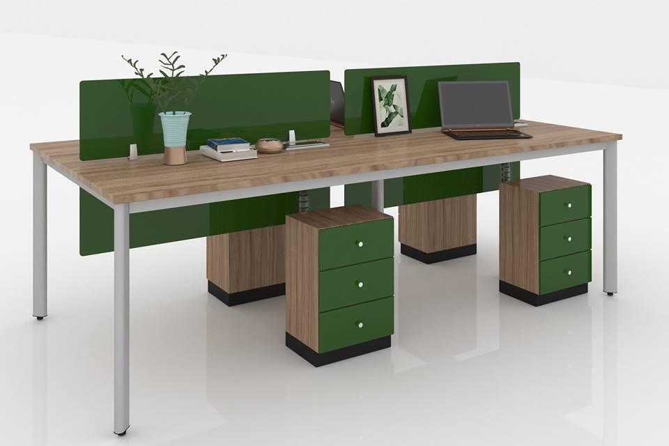 cum-ban-lam-viec-chan-sat-CBTP4