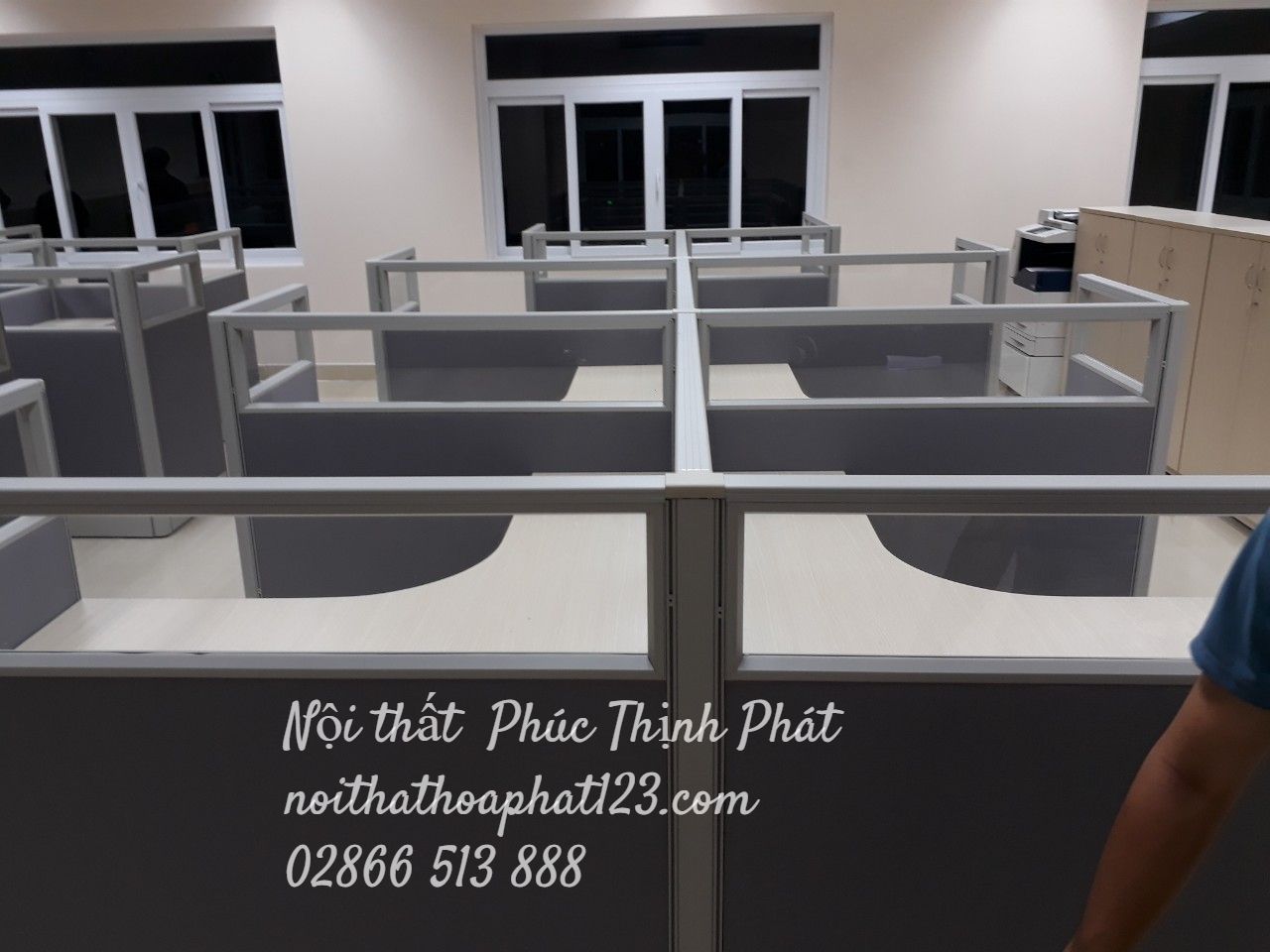 cụm vách ngăn nhôm kính