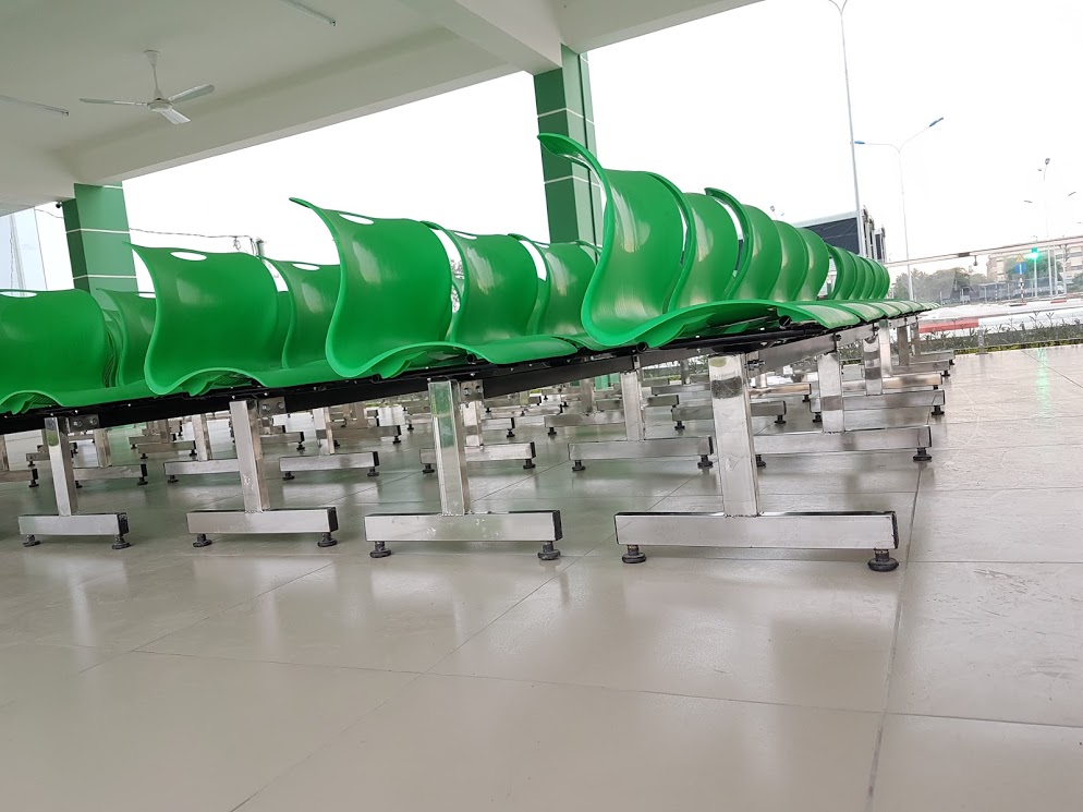 ghế phòng chờ nhựa chân sắt