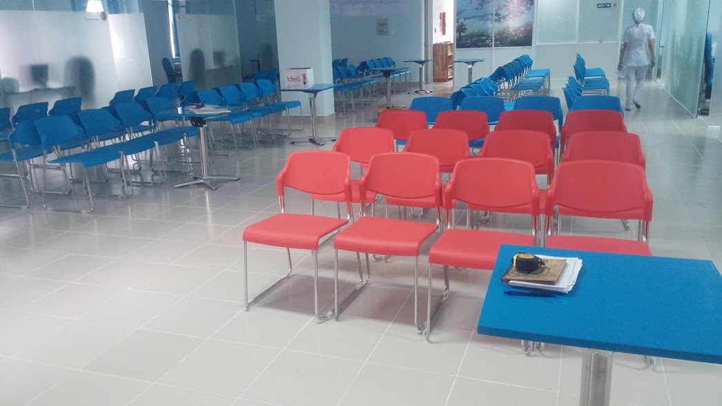 ghế băng chờ