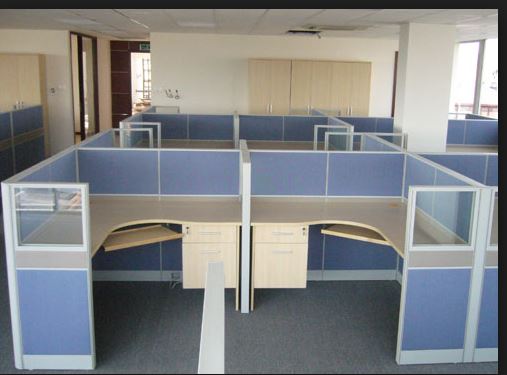 vách ngăn bàn làm việc hòa phát