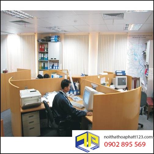 vách ngăn bàn làm việc 