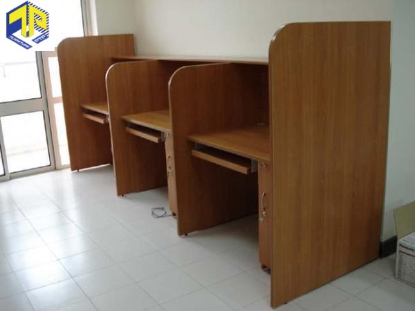 vach-ngan-van-phong-go