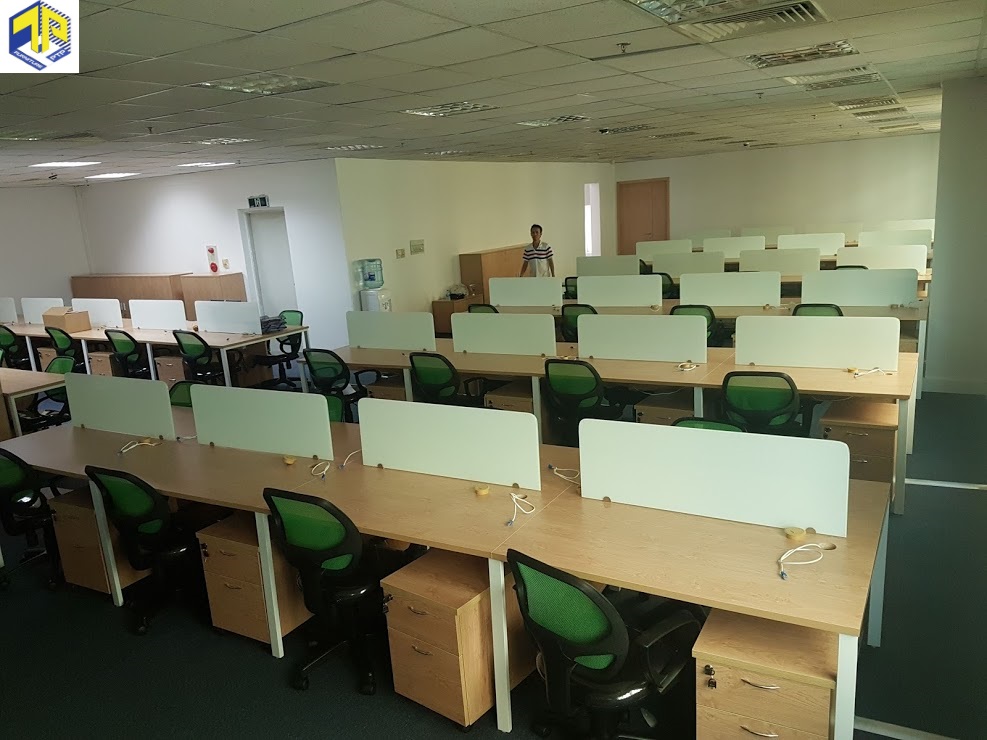 Vách ngăn văn phòng kính tphcm