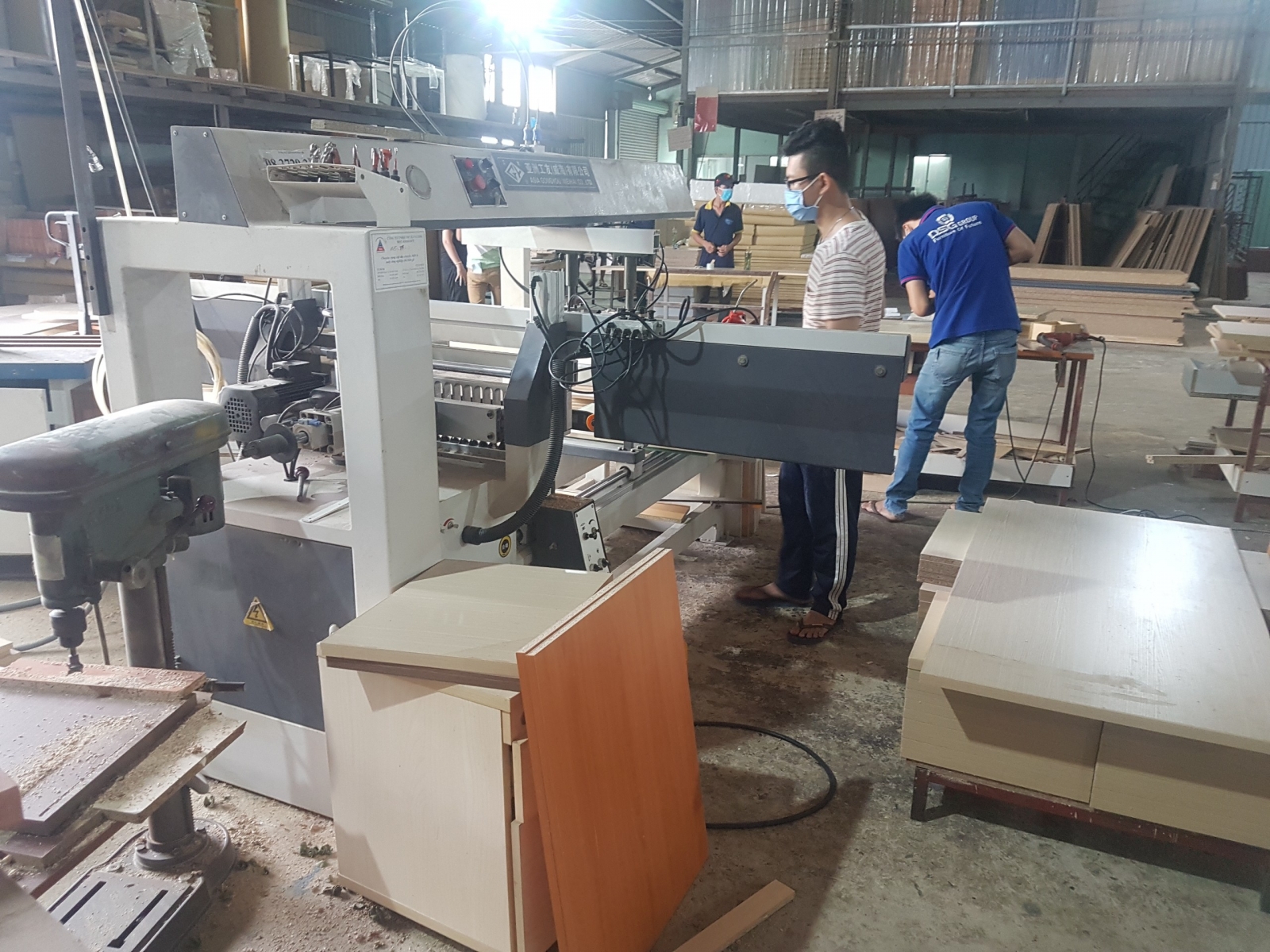 Xưởng nội thất văn phòng